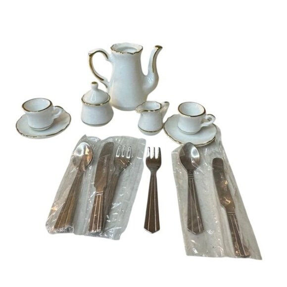 Vintage Miniature Tea Set & Cutlery In Original Box - Picture 1 of 13